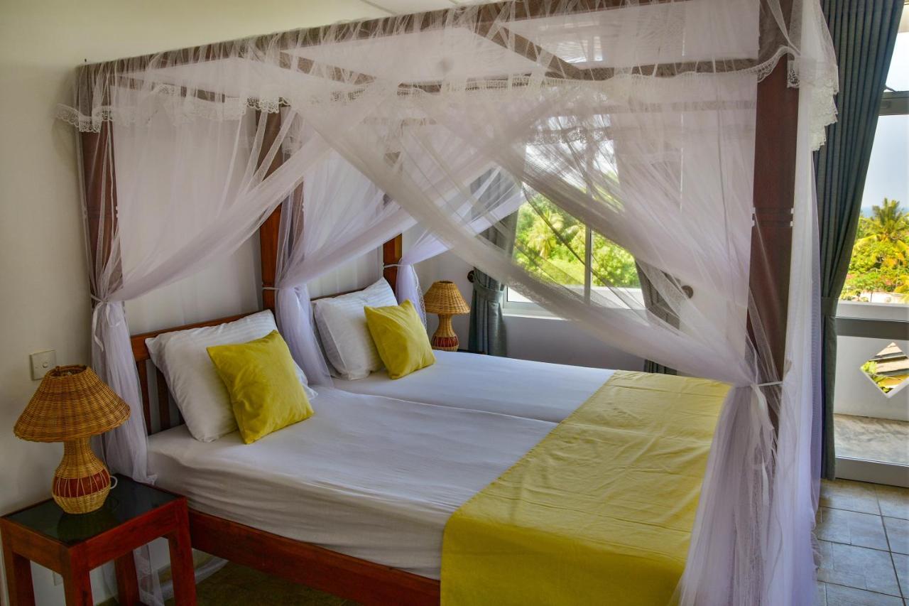 Villa Gamini Hikkaduwa Extérieur photo