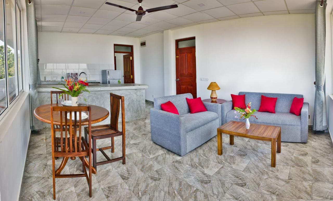 Villa Gamini Hikkaduwa Extérieur photo