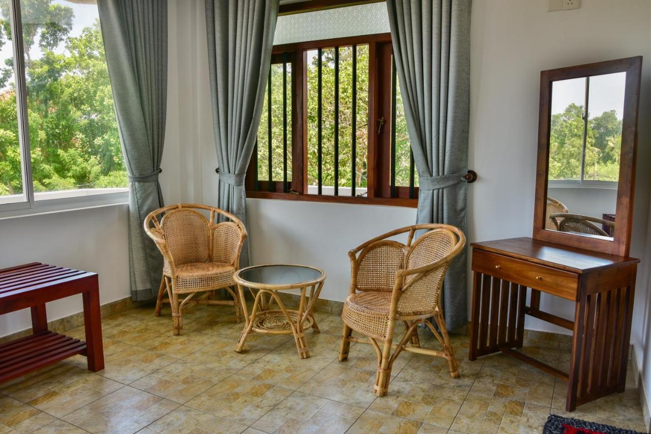 Villa Gamini Hikkaduwa Extérieur photo