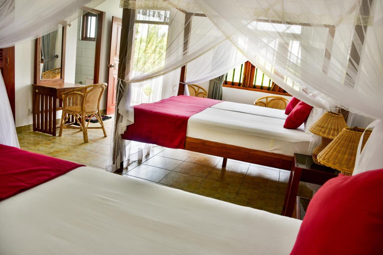 Villa Gamini Hikkaduwa Extérieur photo
