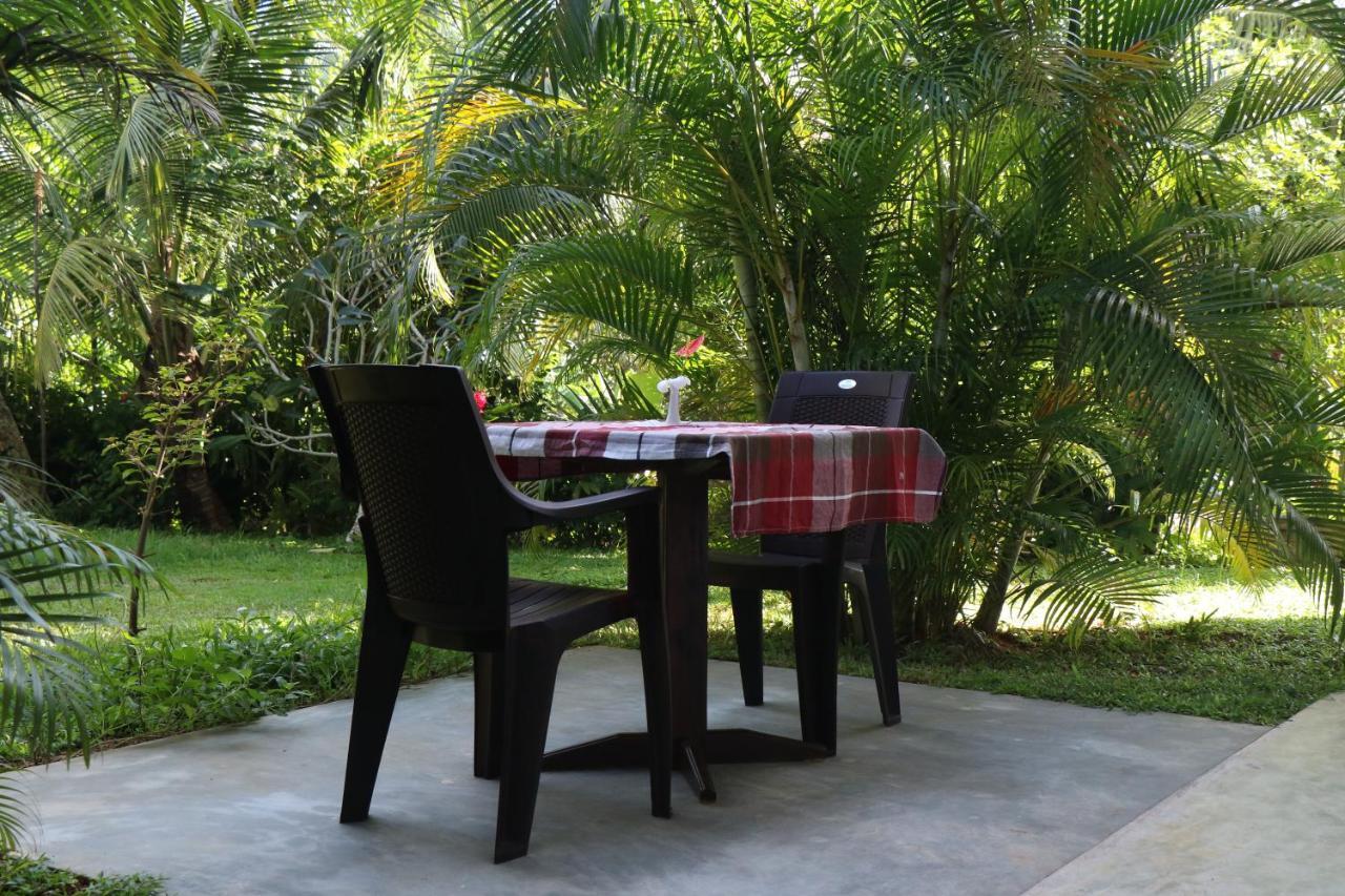 Villa Gamini Hikkaduwa Extérieur photo